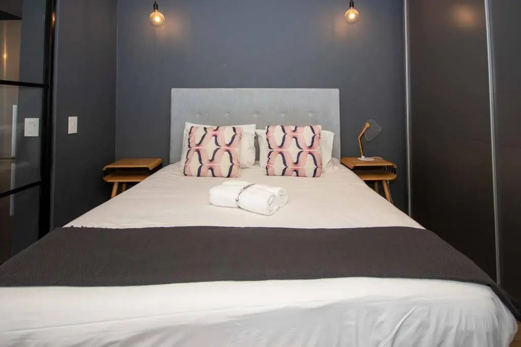 514 Wex1 Modern Studio Apartment