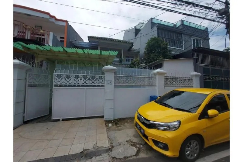 Eiffel Residence Tarakan - Female Only
