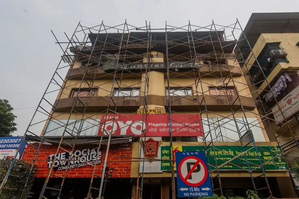OYO Flagship 425 Hotel Wanton House