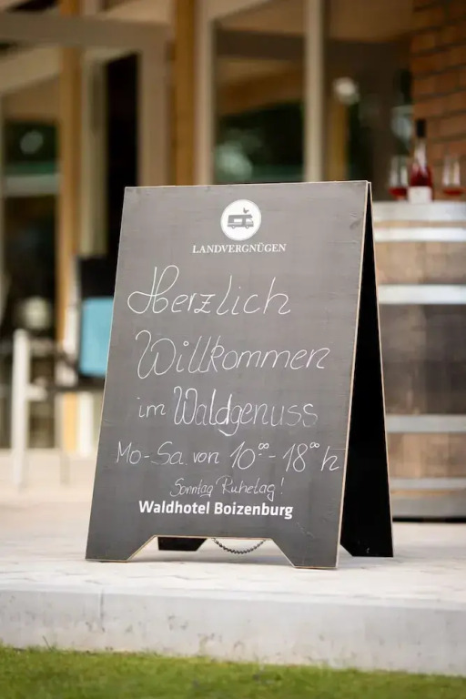 Waldhotel