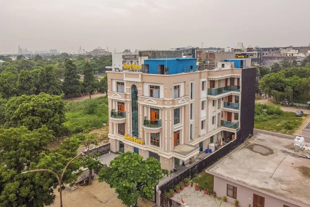 Lime Tree Hotels and Banquet Greater Noida
