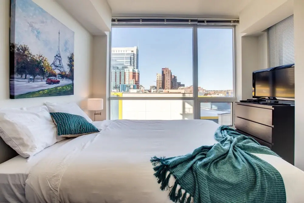 Suite Digs Waterfront