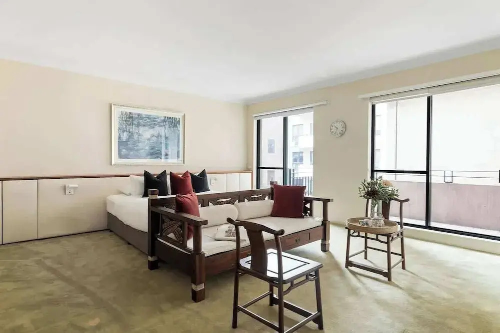 Stylish & Cozy 4BR Retreat With Free Parking