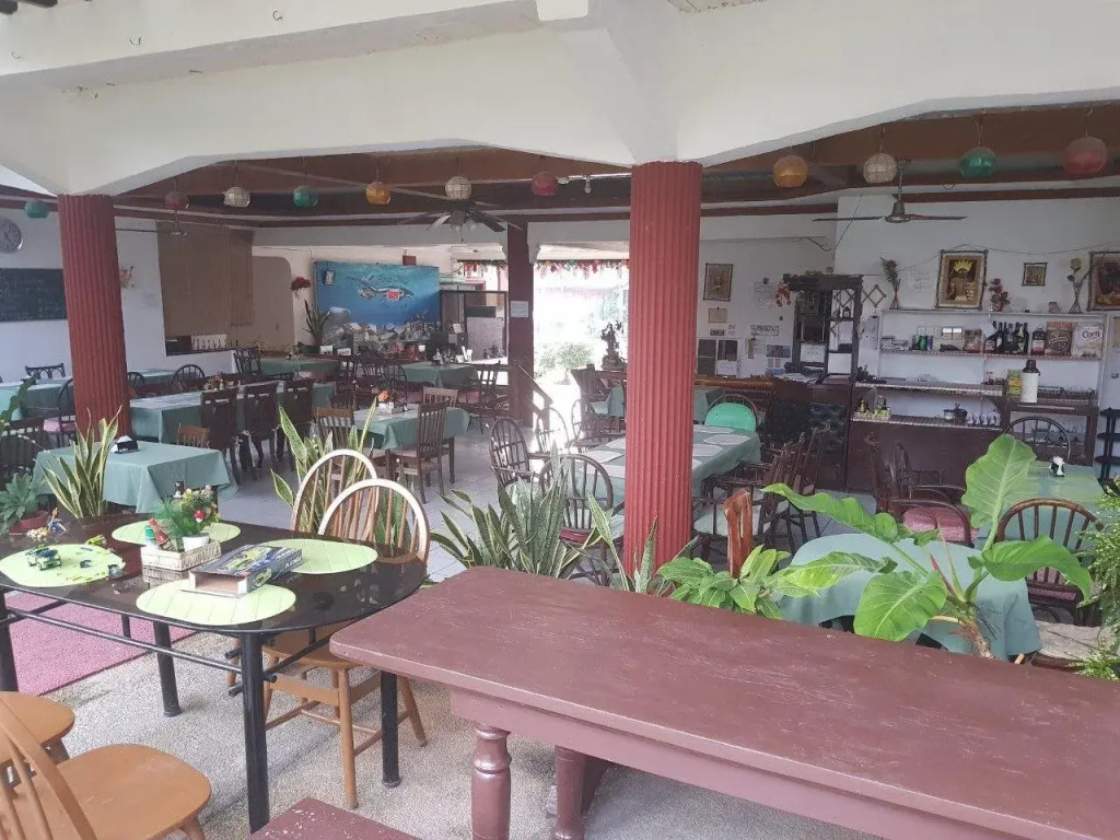 HARMAN SUITES Moalboal