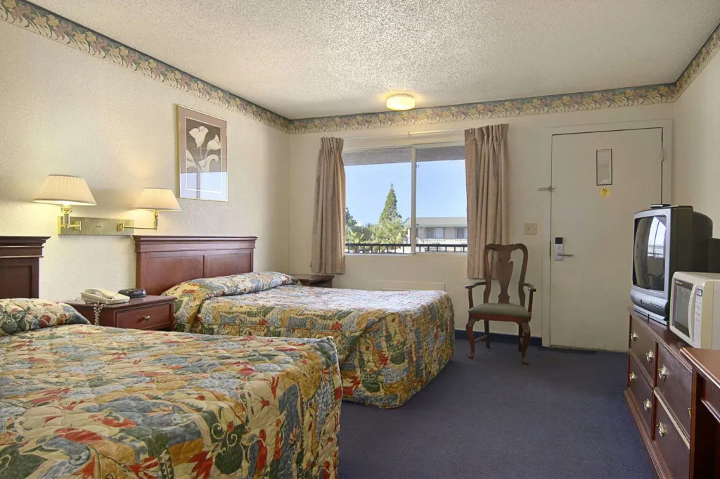 Motel 6 Yuba City, CA