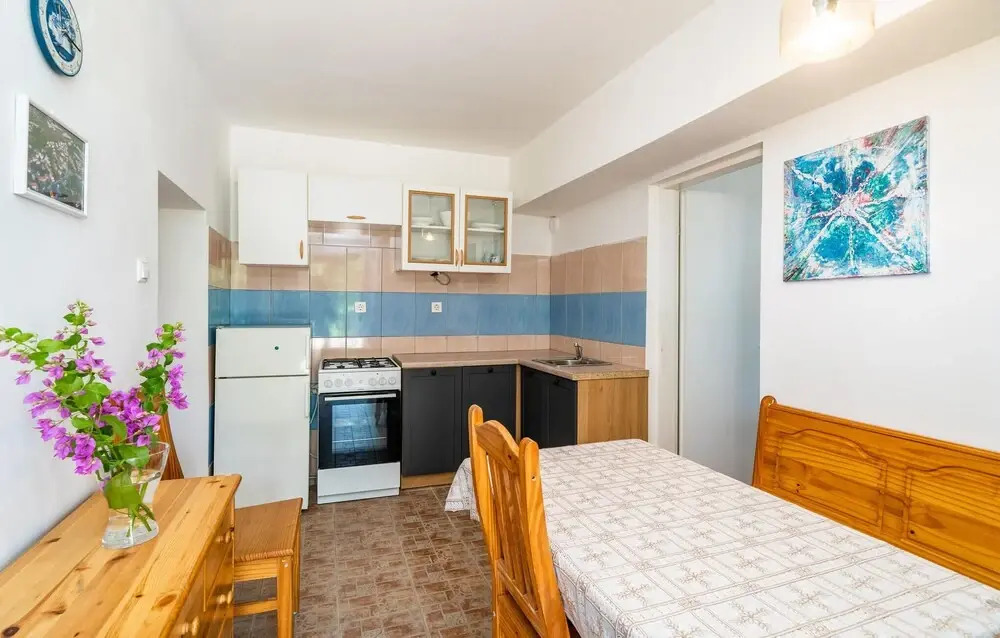 Amazing Apartment in Cavtat With Wifi and 2 Bedrooms