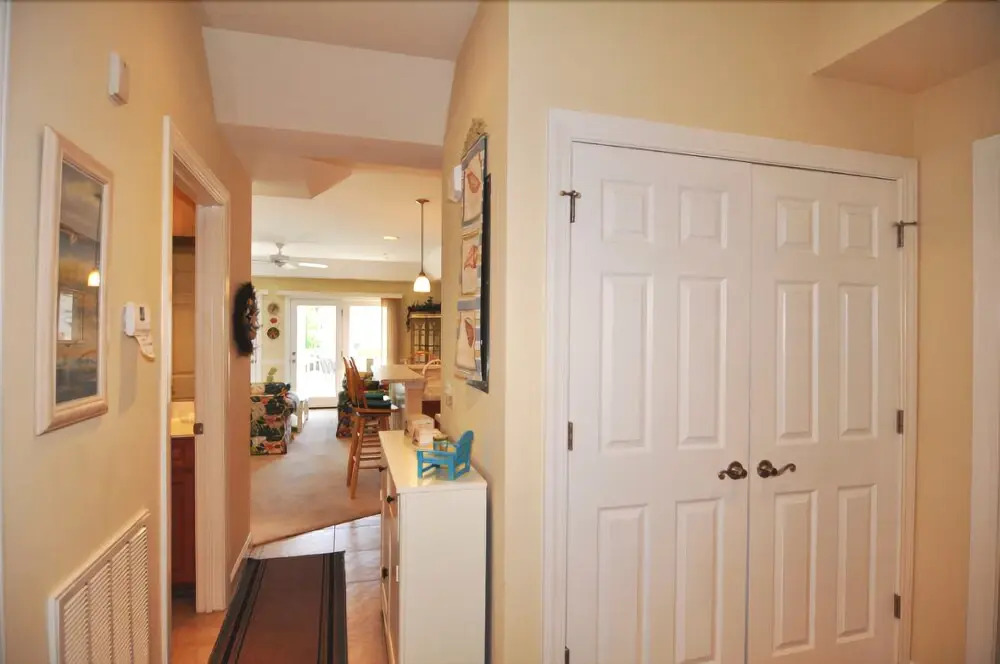 805 Colony II 3 Bedrooms 2 Bathrooms Condo