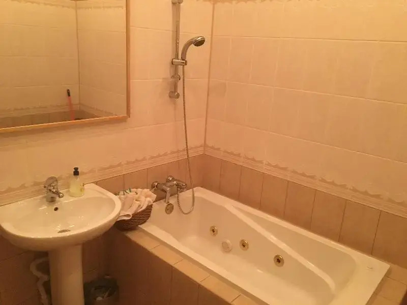 Stn Apartments Budget