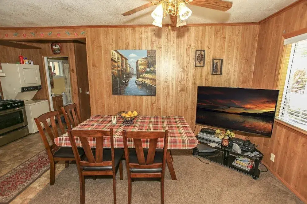 Apples Delight by Big Bear Cool Cabins