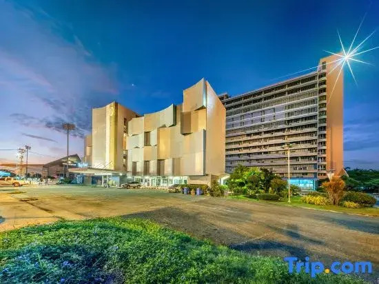 Thap Kaeo Poshtel City Center Korat