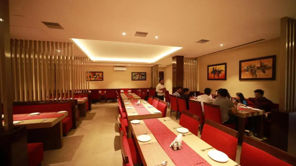 Hotel Rajmahal