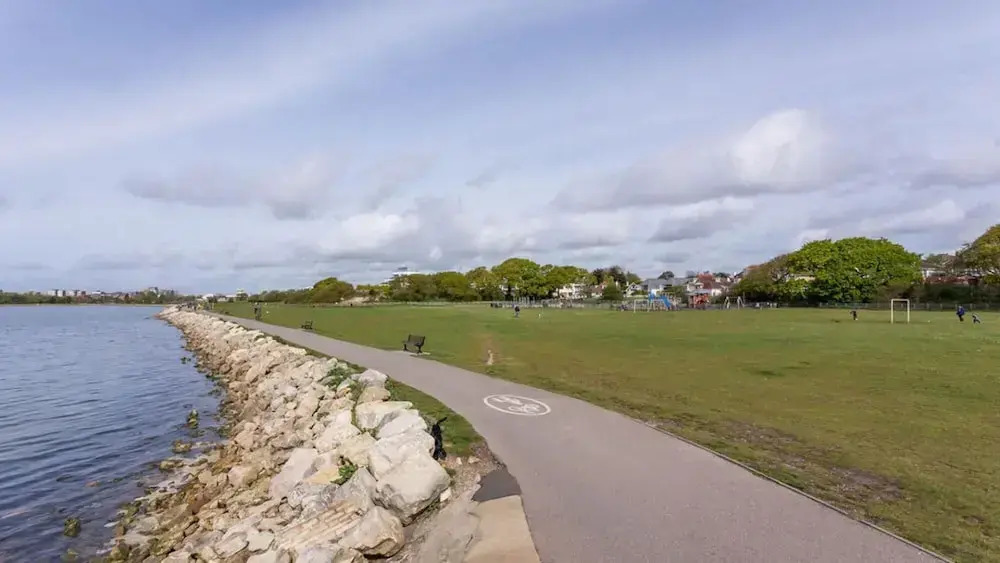 Woodstock in Poole With 2 Bedrooms and 1 Bathrooms