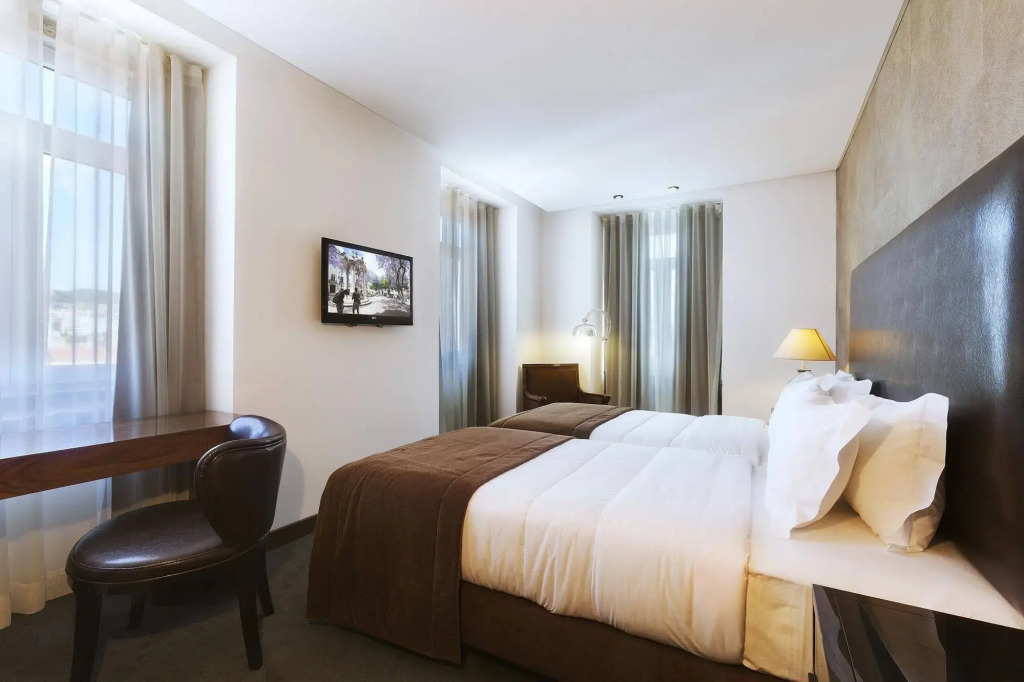 Lisboa Carmo Hotel