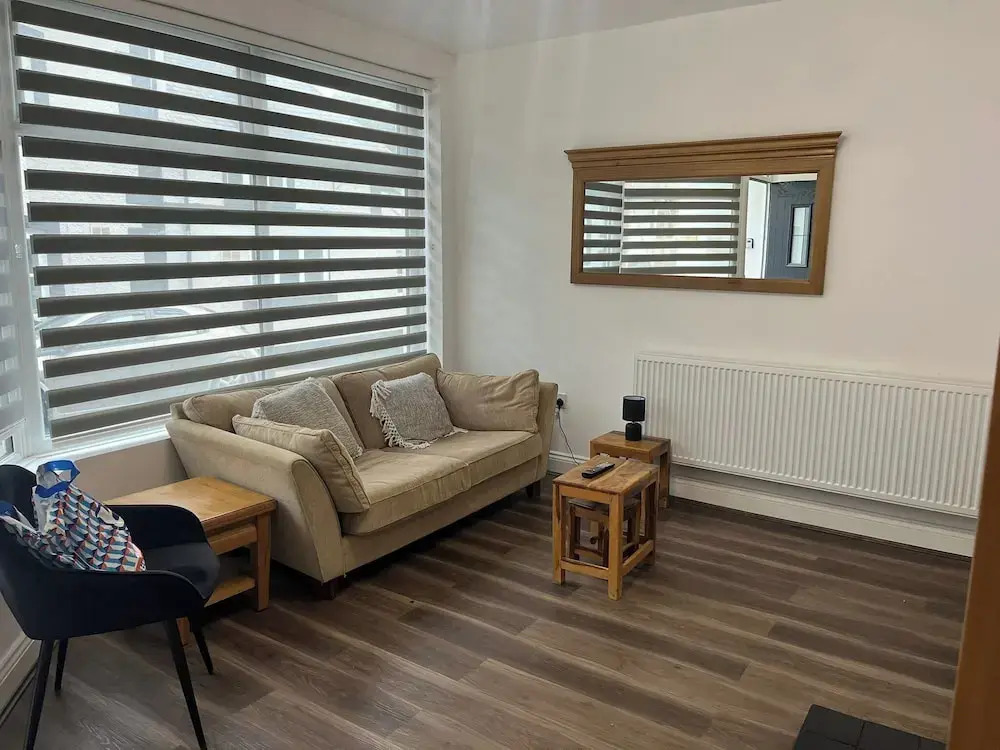 Llangollen - House - Sleeps 8- Garden