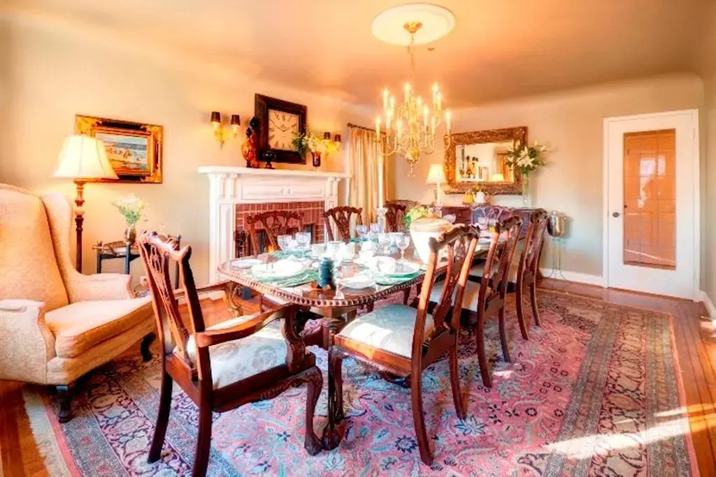 English Bay Inn Bed and Breakfast