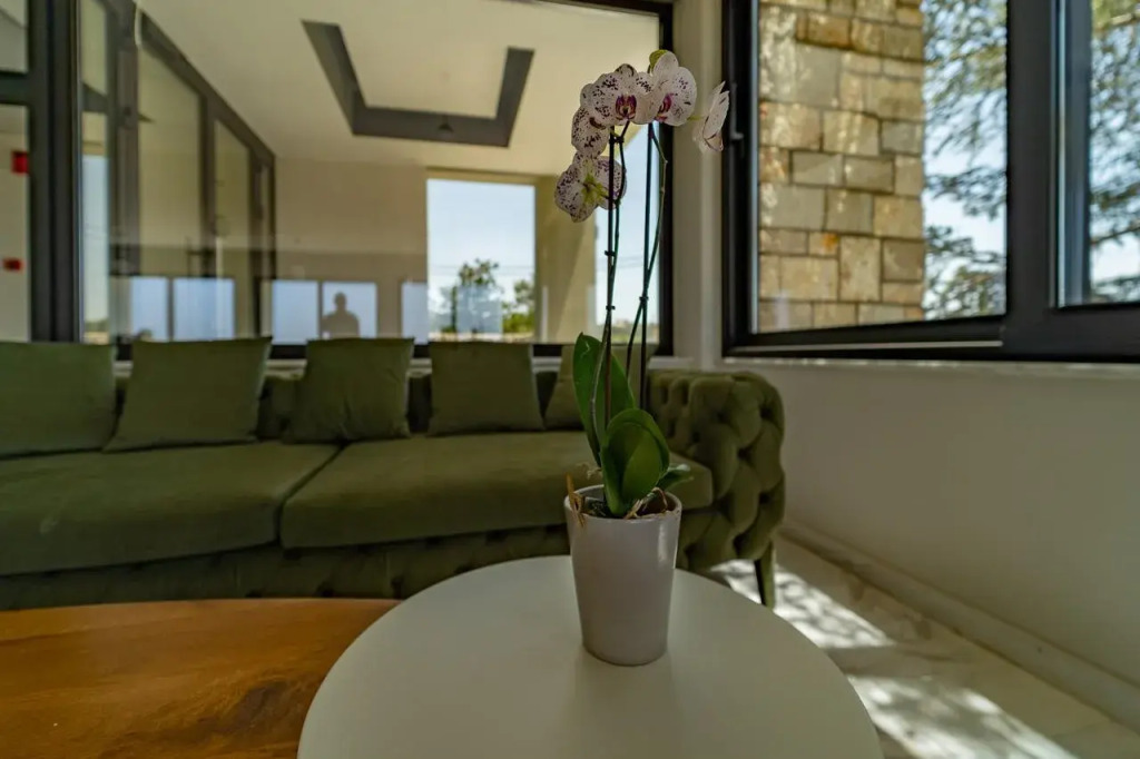 Achilles Hill Hotel