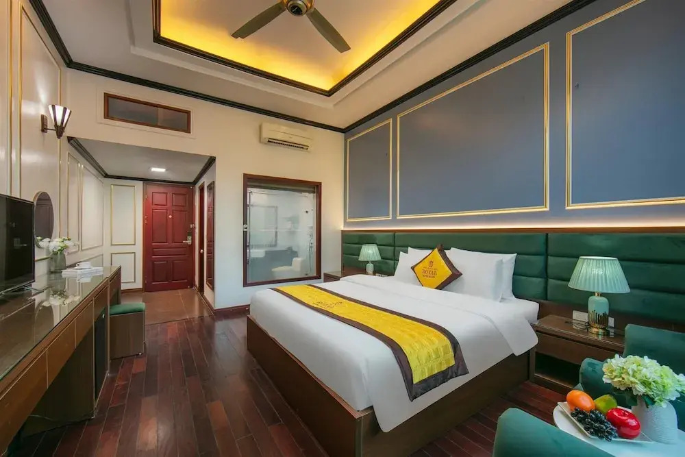 Royal Hotel & Spa