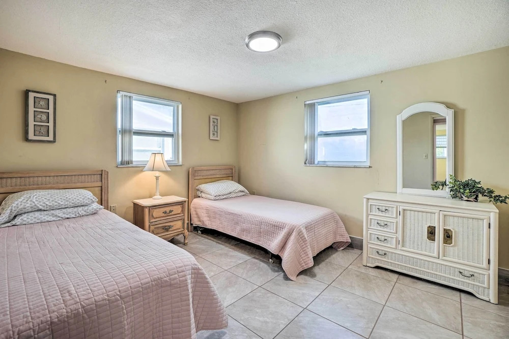 Cozy Holiday Home w/ Yard ~ 5 Mi to Beach