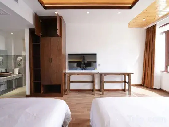 Hexin New Chinese-Style Hotel (Cultural Square Branch)