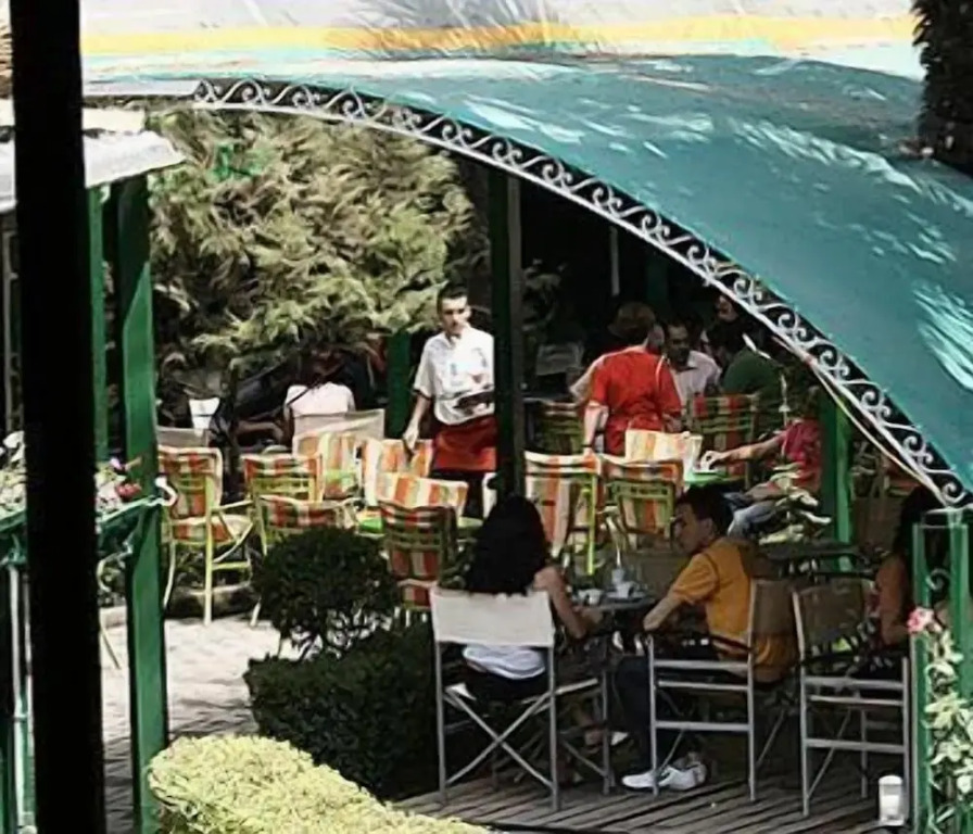 Seven Hotel