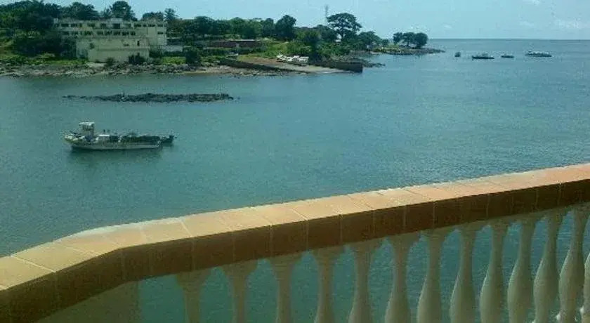 Sierra Lighthouse Hotel