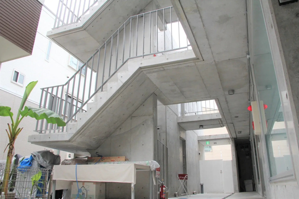 bmj Shinjuku Okubo