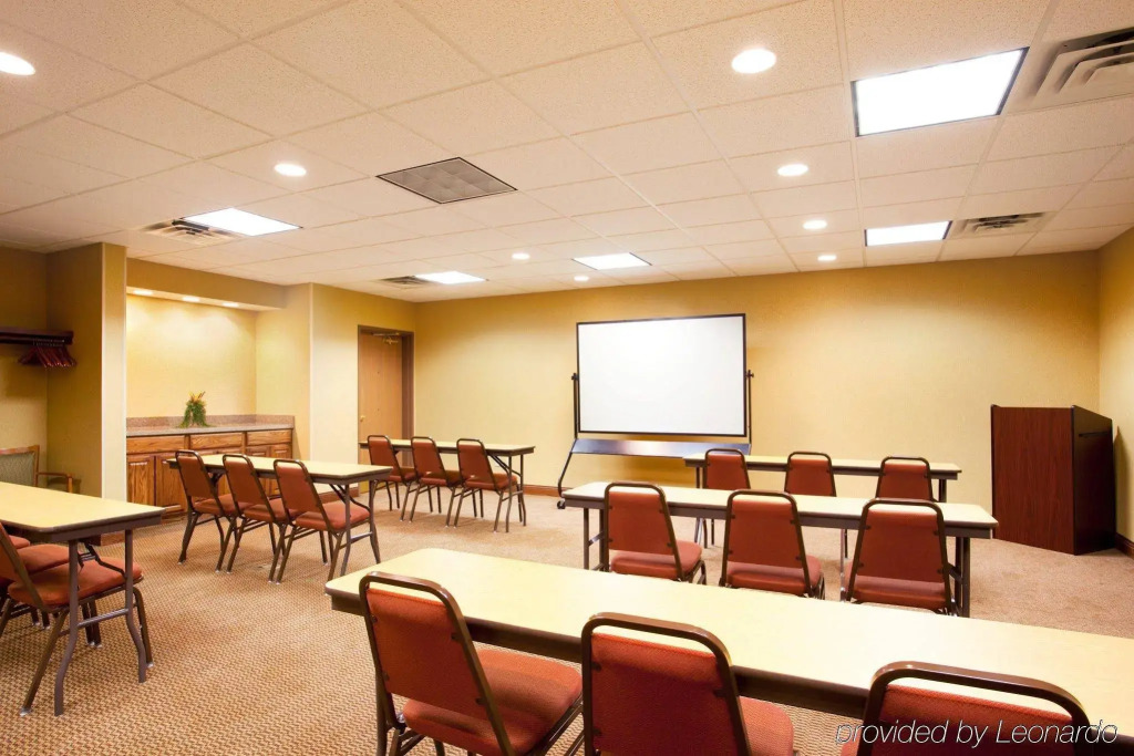 Holiday Inn Express Hotel & Suites Mattoon by IHG