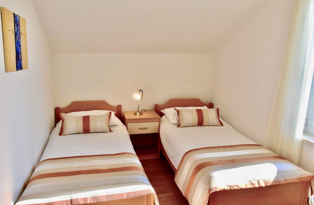 Pervanovo Apartments with Free Parking
