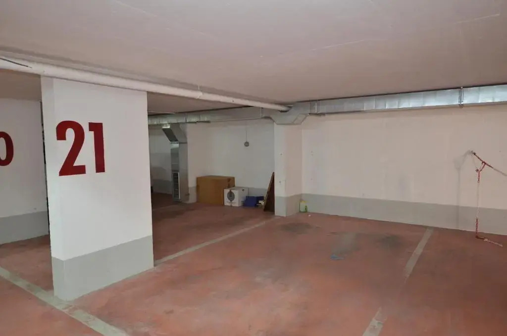 Apartment Max
