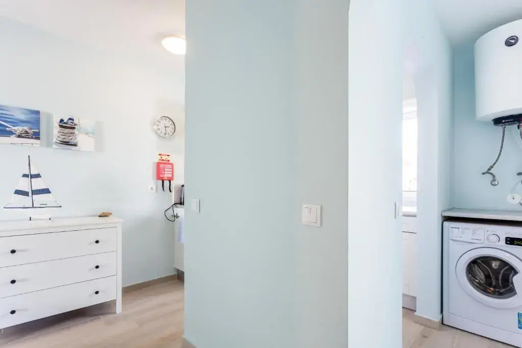 Mariners (3) - Bright and stylish apartment - 2 minute walk to the beach