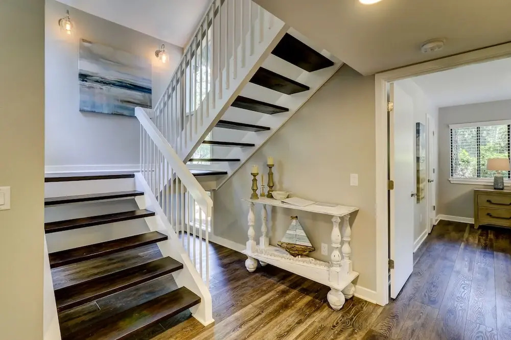 1 West Garrison