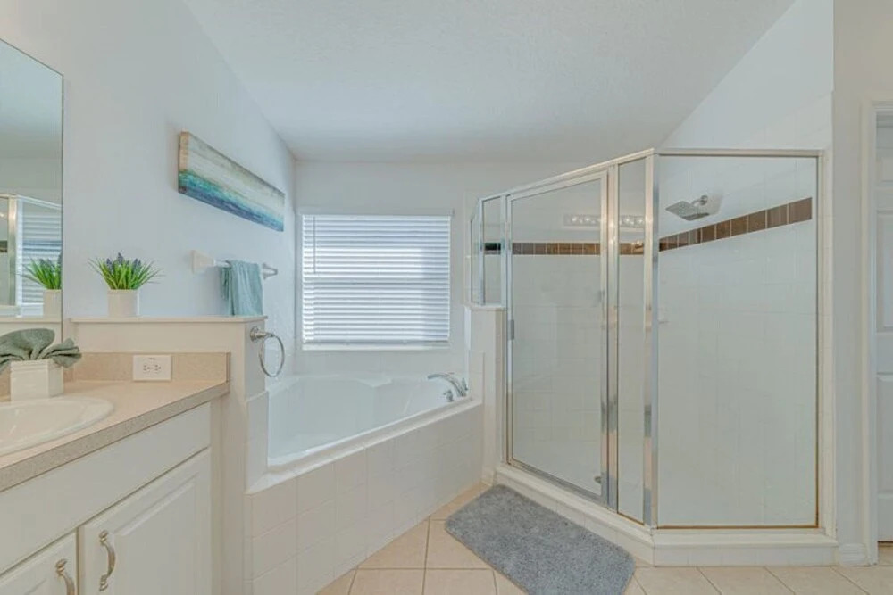 3 Bedroom Executive Pool Home and Games Room