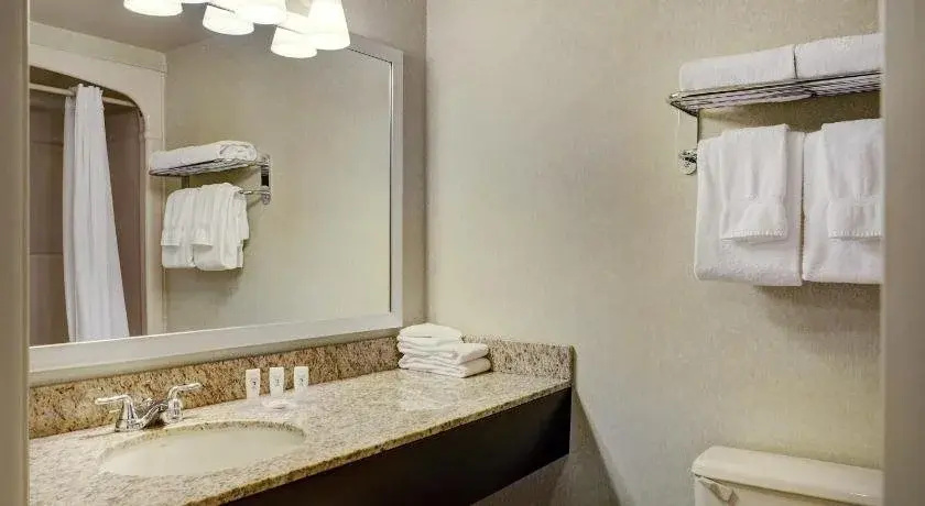Travelway Inn Sudbury