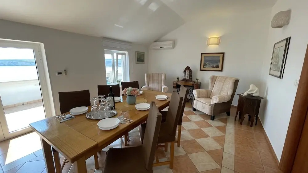 Aparment More