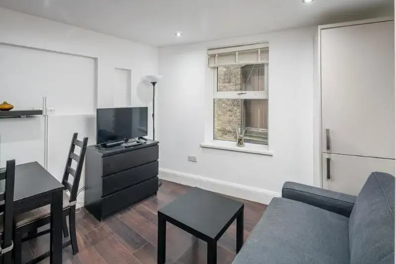 OYO Home 109 Old Nichol Street