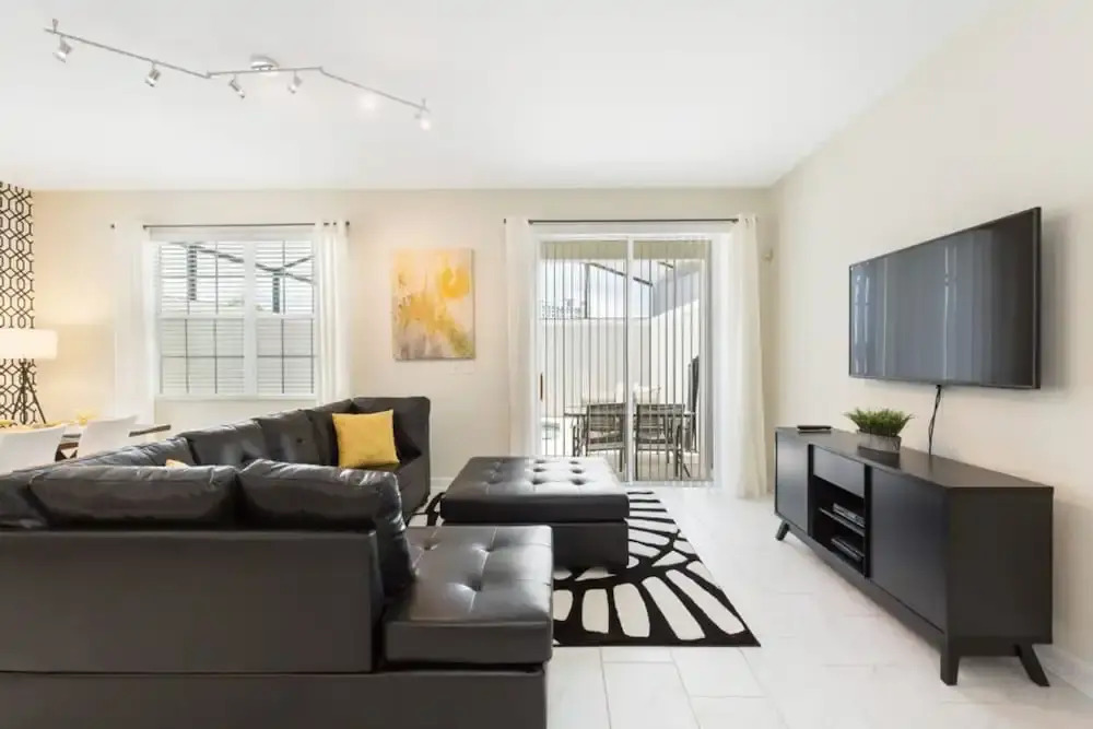 Storey Lake - 3066 Gatsby Street