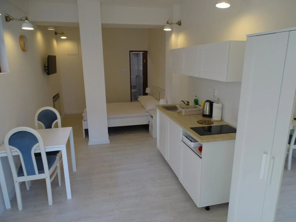 Job studio apartments