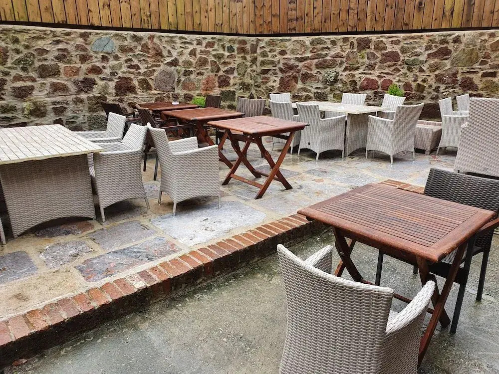 Halfway House Inn