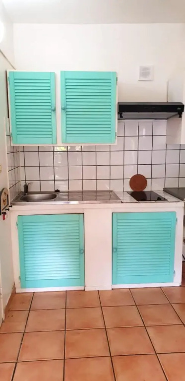 Studio in Saint-pierre, With Enclosed Garden and Wifi