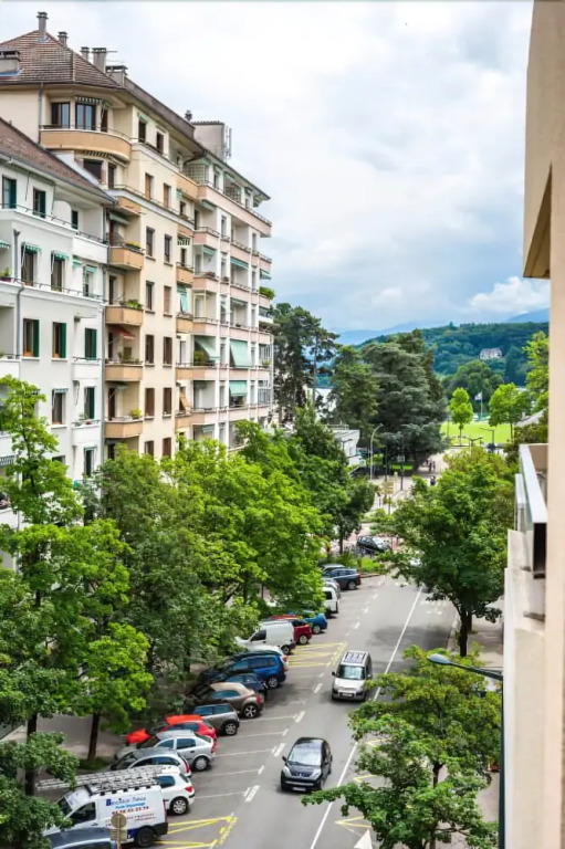 Revon Private Apartment Downtown