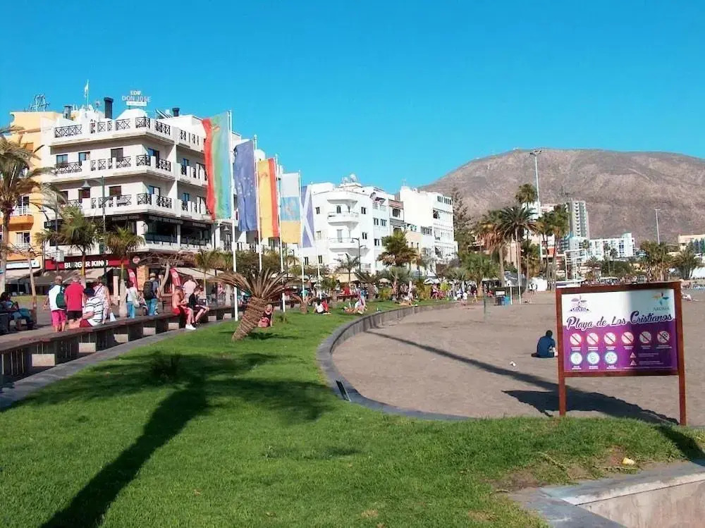 Pool View Los Cristianos by HelloApartments