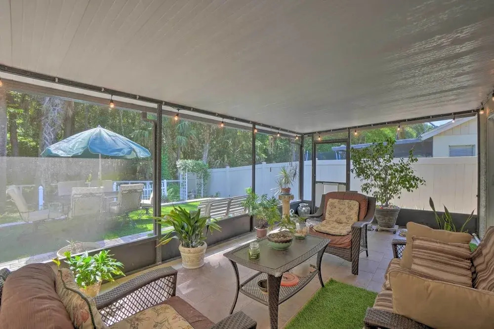 Tampa Home w/ Private Backyard ~ 15 Mi to Downtown