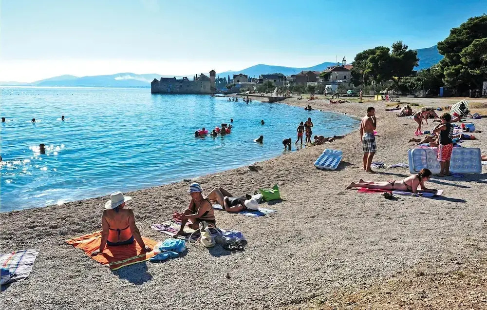 Stunning Home in Kastel Gomilica With Wifi and 2 Bedrooms