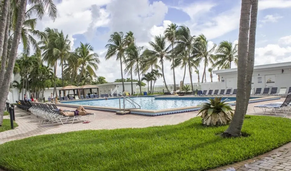 Beautiful Ocean Side Studio With Kitchenette, 10 min From South Beach