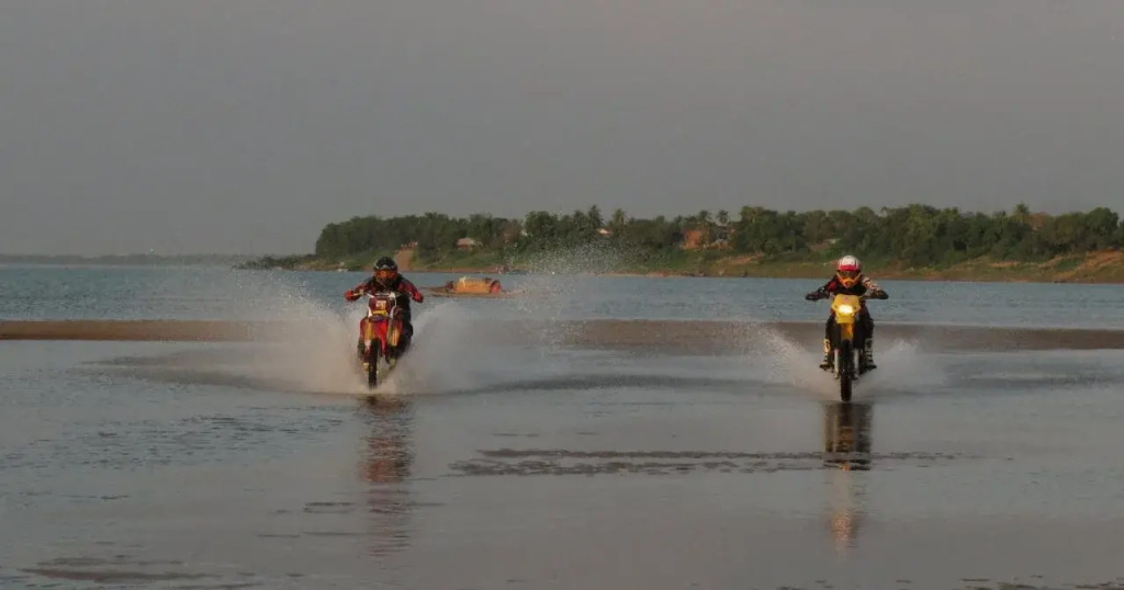 Rajabori Villas