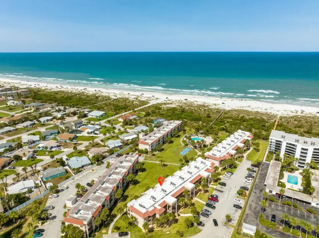 I33 - Ocean Village Club