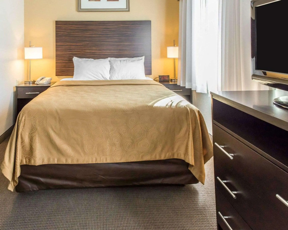 MainStay Suites Pittsburgh Airport
