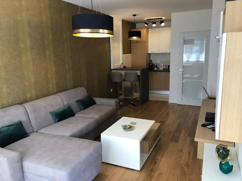 White Home apartment 3