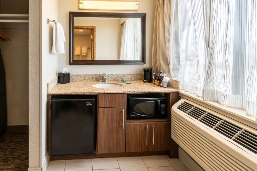 Best Western Bridgeview Hotel