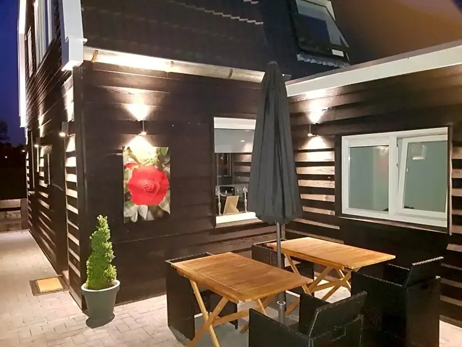 B&B BY Chantal